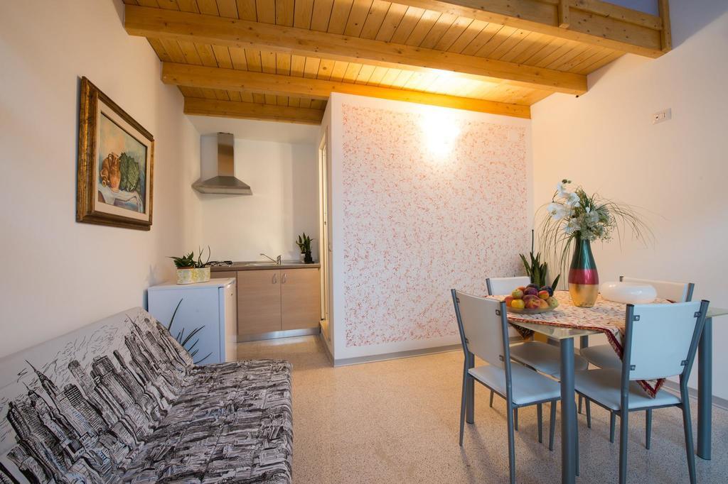 Raffaela Casa Vacanze Aradeo Ngoại thất bức ảnh