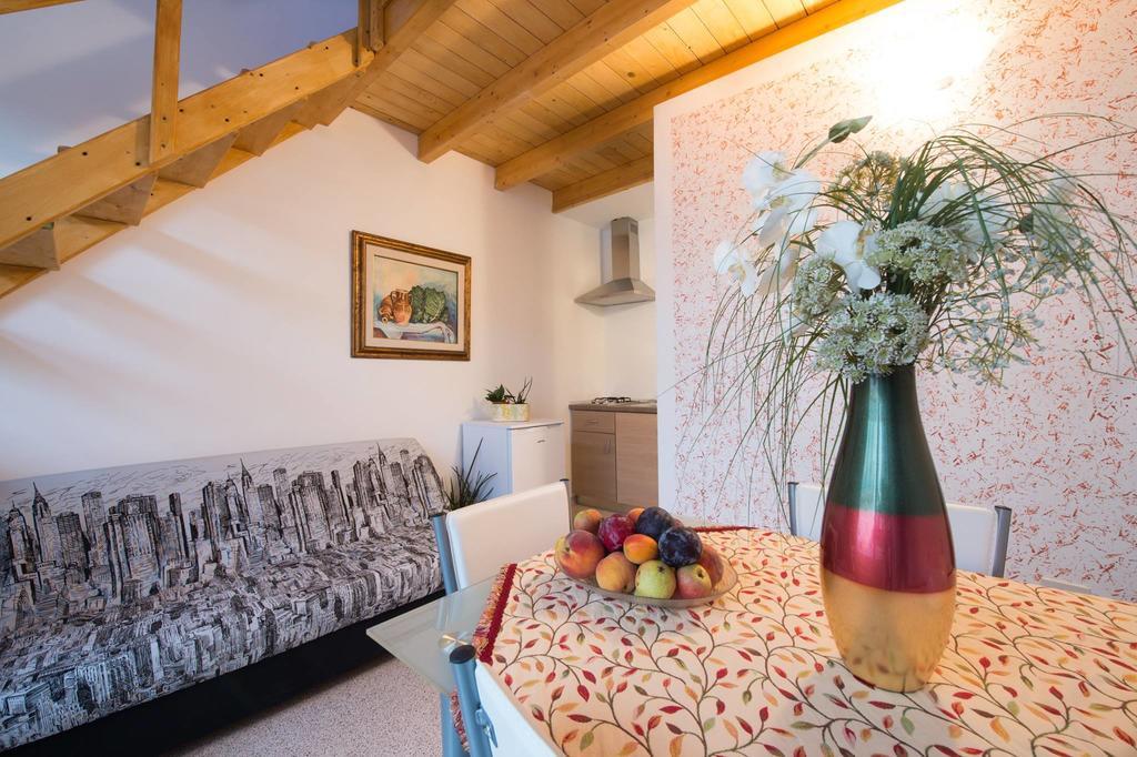 Raffaela Casa Vacanze Aradeo Ngoại thất bức ảnh