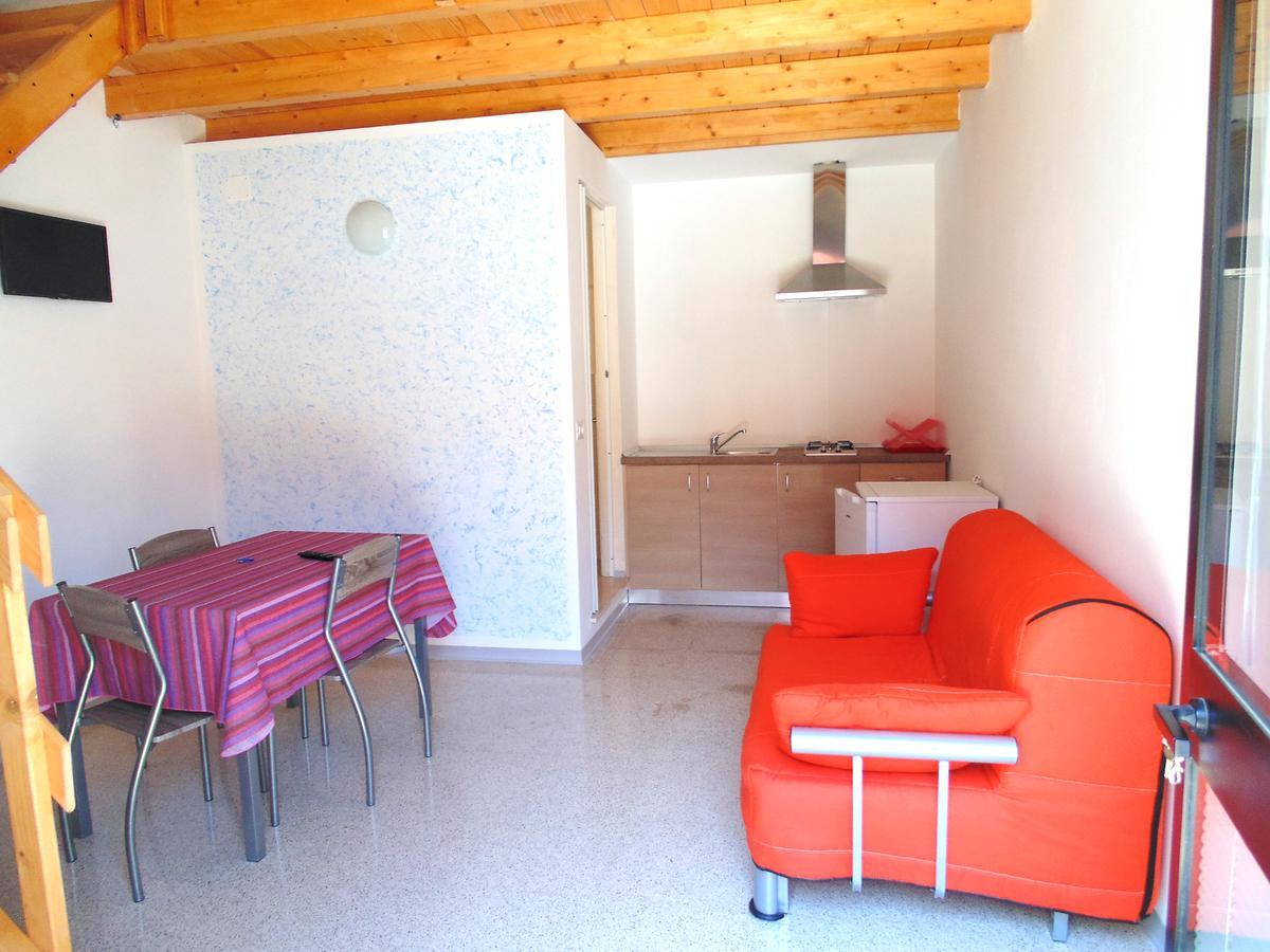 Raffaela Casa Vacanze Aradeo Ngoại thất bức ảnh
